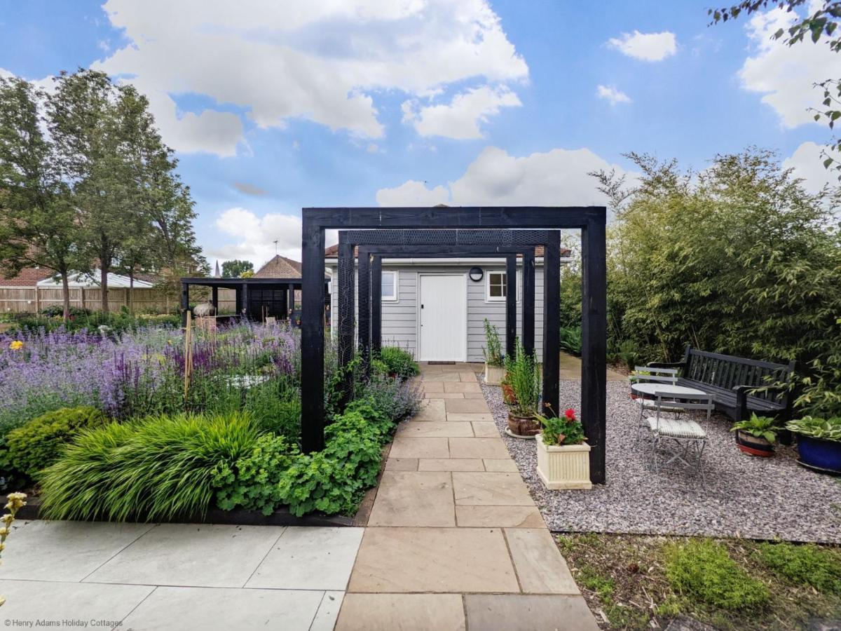 Little Maplewood, Tangmere Exteriér fotografie